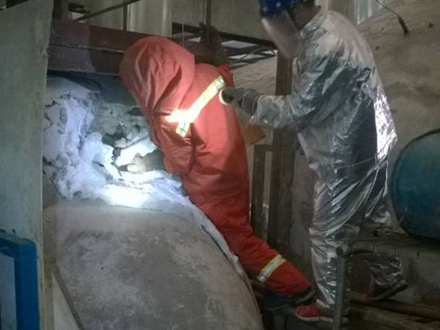 �ߜ�����������©���������C�������